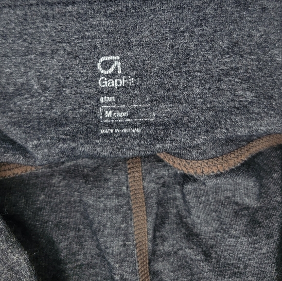 Gap Fit Heathered Dark Gray Cropped Capri Leggings Size Medium - Picture 5 of 6